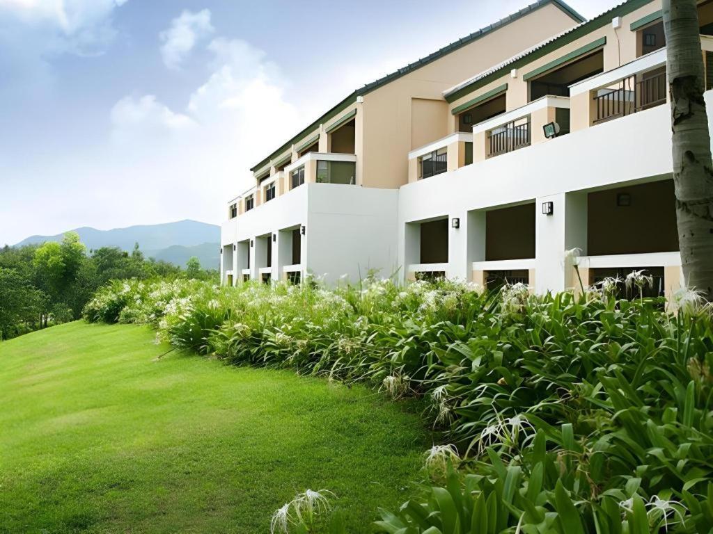 Lake View Hotel And Golf Club HHQ Extérieur photo