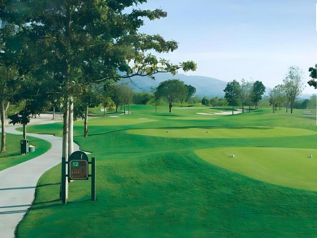 Lake View Hotel And Golf Club HHQ Extérieur photo