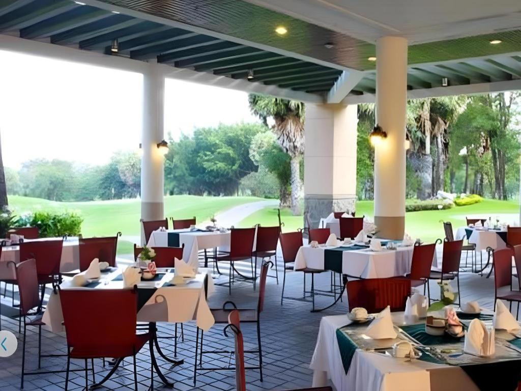 Lake View Hotel And Golf Club HHQ Extérieur photo