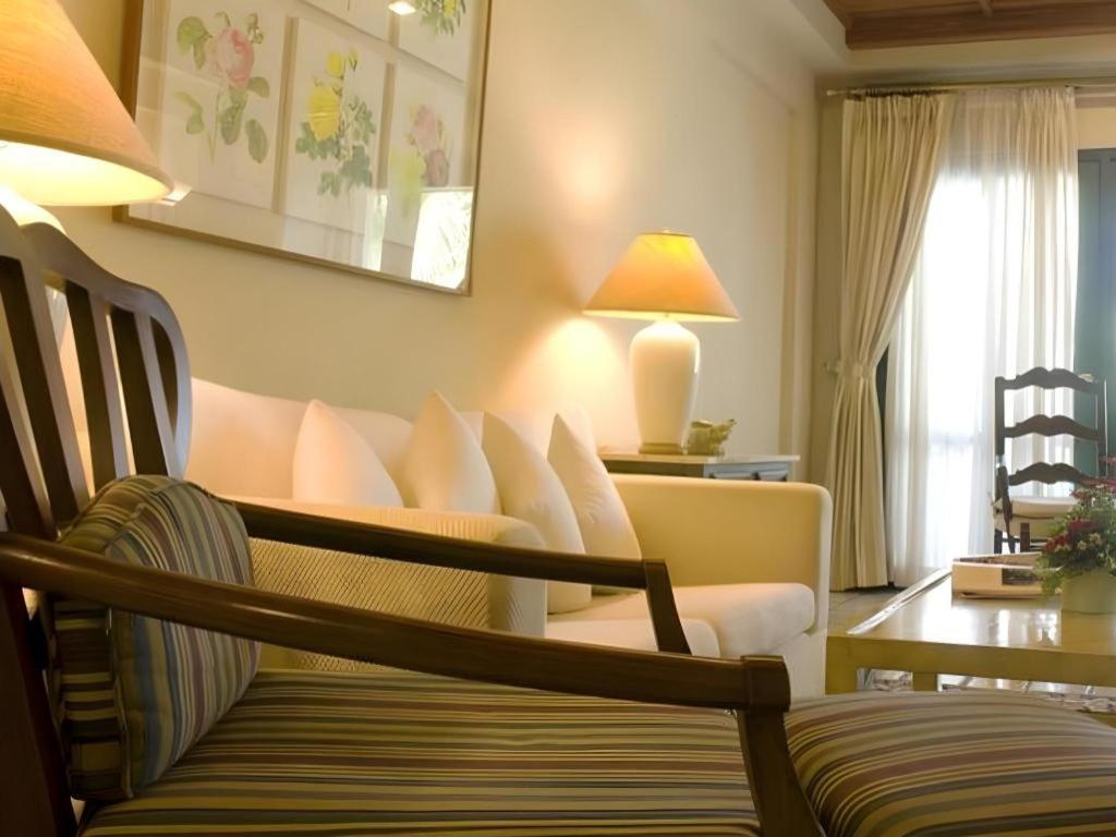 Lake View Hotel And Golf Club HHQ Extérieur photo