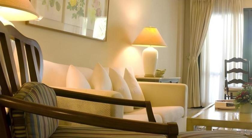 Lake View Hotel And Golf Club HHQ Extérieur photo