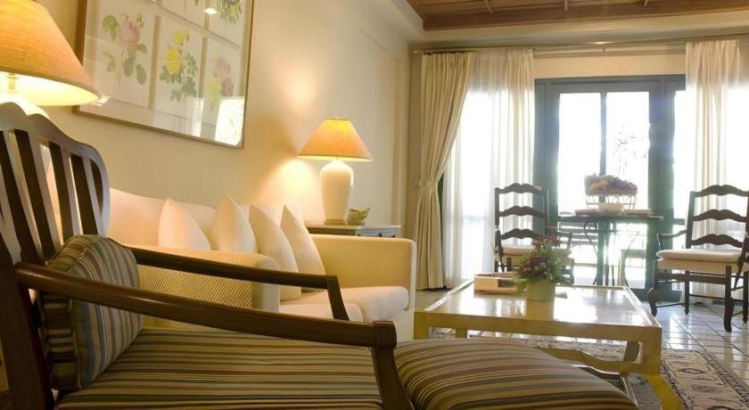 Lake View Hotel And Golf Club HHQ Extérieur photo